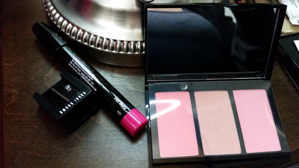 Bobbi Brown Macy's Beverly Center Logo