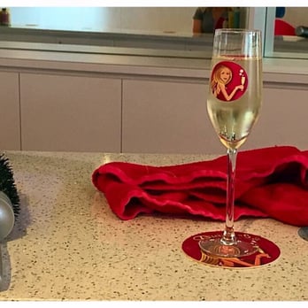 Bubbles Blow Out Bar - No better way to get pampered - Blow Dry/Out Services Near Me - East Northport, New York