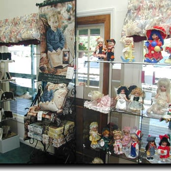Aunt Bee's Blessing Shop - Bookstores Near Me - Maggie Valley, North Carolina Aunt Bee's Blessing Shop - Bookstores Near Me - Maggie Valley, North Carolina