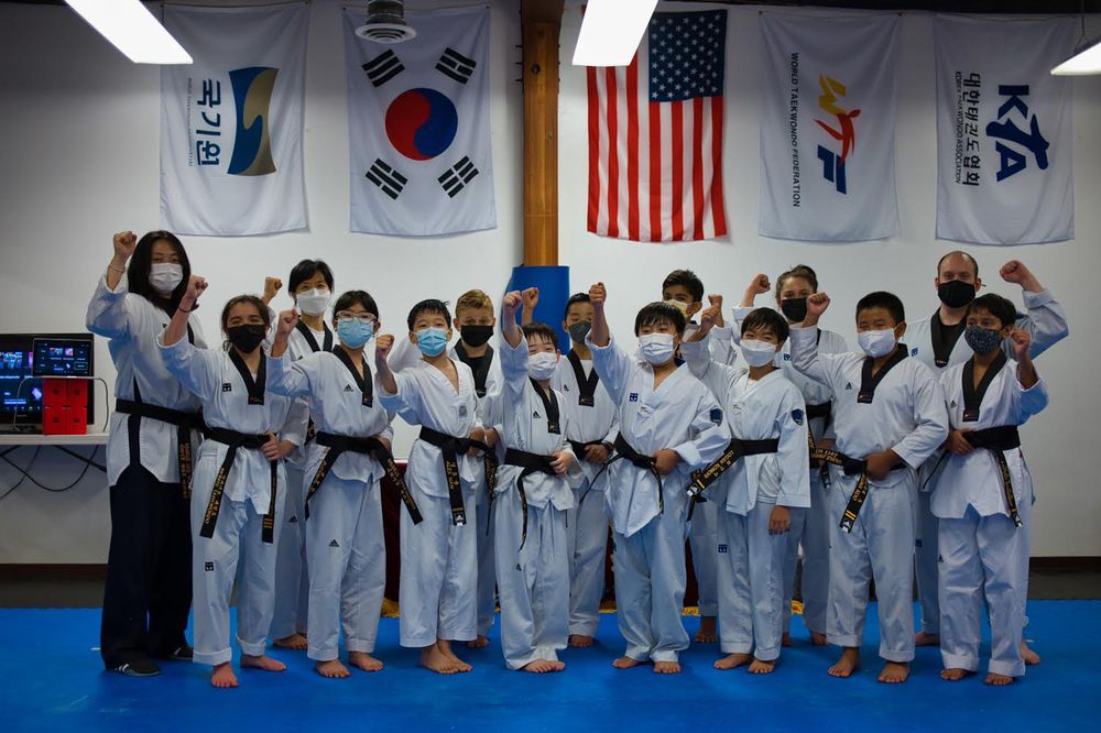 Infinite Taekwondo Academy Logo