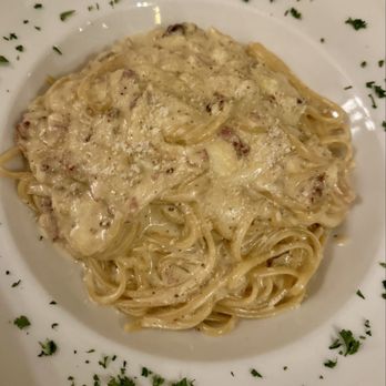 Lupi Vino Cucina Bar - Linguine alla Carbonara - Italian Near Me - La Jolla, California Lupi Vino Cucina Bar - Linguine alla Carbonara - Italian Near Me - La Jolla, California