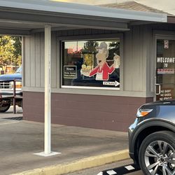 Benny's Burgers & Shakes