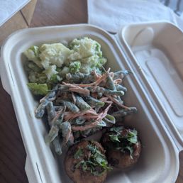 Bento 1 ( 2 salads & 1 main)