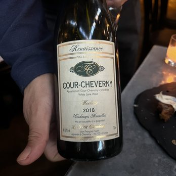 Eli's Essentials and Wine Bar - Our server recommended us a fabulous dessert wine. My fav tbh! - Cafes Near Me - New York, New York
