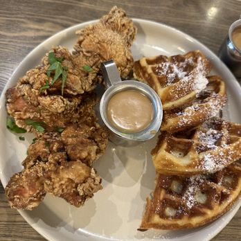 Flipper's - Chicken and waffles - Pancakes Near Me - Toronto, Ontario Flipper's - Chicken and waffles - Pancakes Near Me - Toronto, Ontario