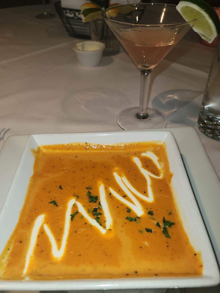 BOBBY VAN’S GRILL Updated September 2024 308 Photos & 343 Reviews 1201 New York Ave NW