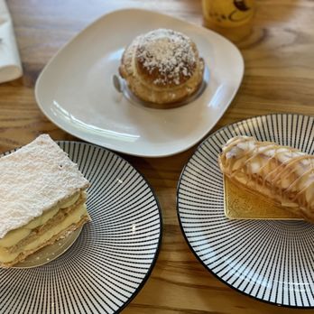 Dolce Paradiso - Napoleon, cream puff, and eclair - Bakeries Near Me - Addison, Texas