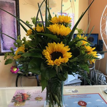 Flower Connection - Florists Near Me - Chula Vista, California