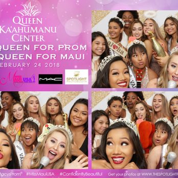 Spotlight Photobooth Company - Photo Booth Rentals Near Me