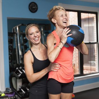 Scottsdale Trainer - Trainer Jenn with a client. Request a complimentary consultation today! - Trainers Near Me Scottsdale Trainer - Trainer Jenn with a client. Request a complimentary consultation today! - Trainers Near Me