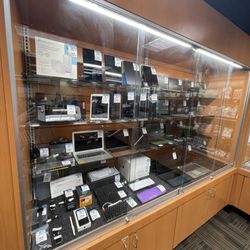Pawn America - Laptops and tablets, Apple products