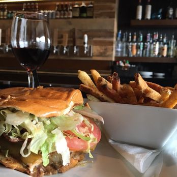 Baker's Crust - Smoked Chipotle Gouda Burger: chipotle Gouda, applewood bacon, chipotle aioli, lettuce, tomato $13 - Breakfast & Brunch Near Me - Virginia Beach, Virginia