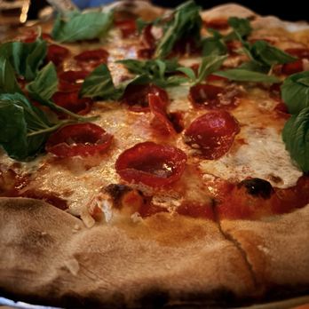 Lucali - Pizza Near Me - Brooklyn, New York