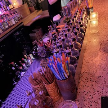 Sunroom - Bar - Cocktail Bars Near Me - Orlando, Florida Sunroom - Bar - Cocktail Bars Near Me - Orlando, Florida
