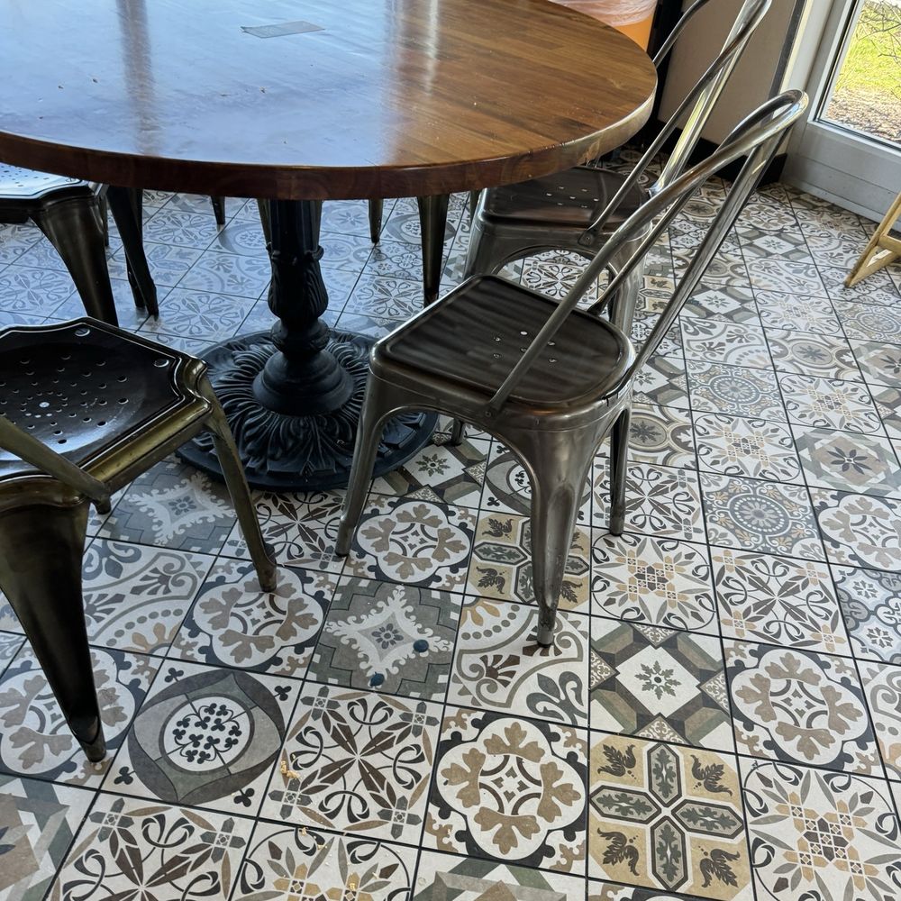 Dining areas Dining areas