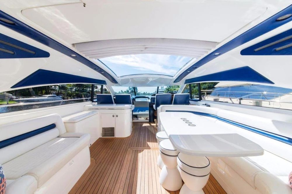 Yacht Me Rentals Logo