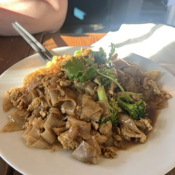 Summer Buffalo - Thai Near Me - Los Angeles, California Summer Buffalo - Thai Near Me - Los Angeles, California