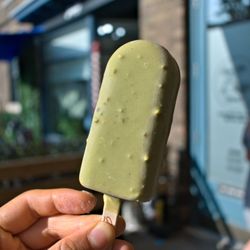 Bar Ape - Pistachio Gelato Bar