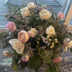 Always in Bloom - Roses look wilted.