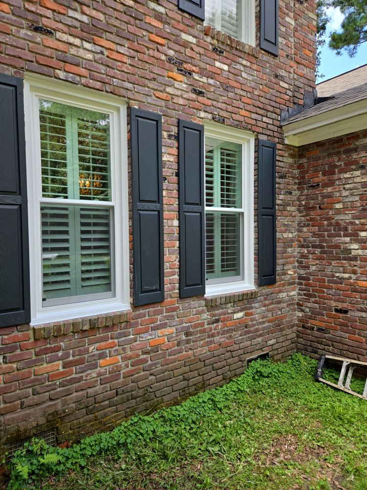 Slide of Palm & Pineapple Roofing and Exteriors