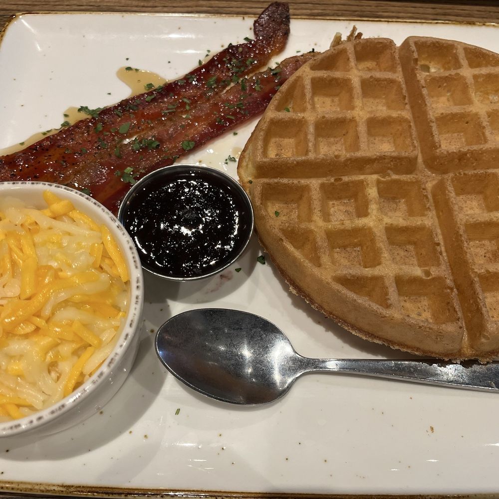 Trifecta (w/ grits instead of eggs) Trifecta (w/ grits instead of eggs)