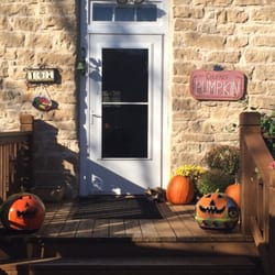 Stone Haus Bed & Breakfast - Entrance to the kitchen.