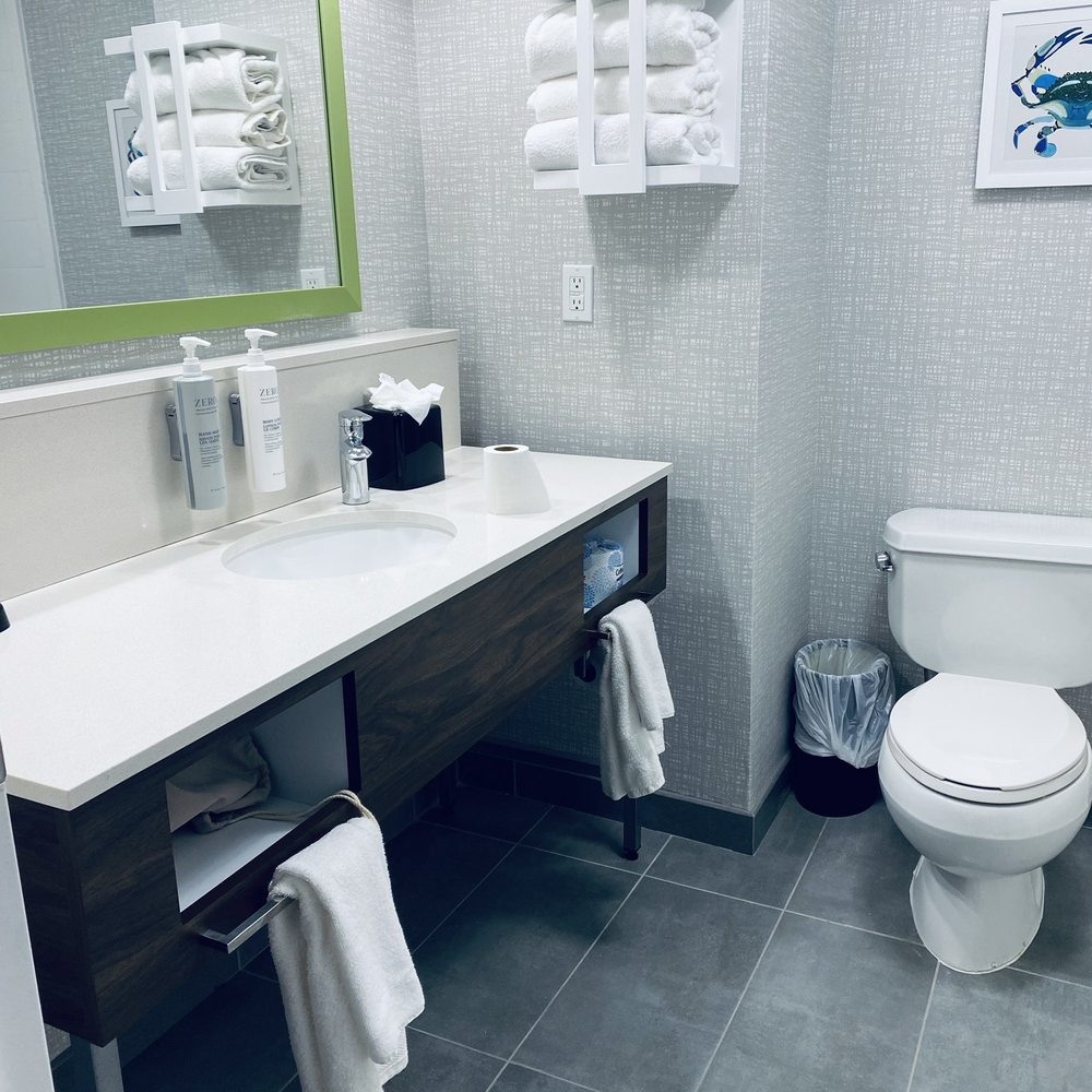 Hampton Inn Elkton - Bleached clean. No character just functionality. - Hotels Near Me - Elkton, Maryland Hampton Inn Elkton - Bleached clean. No character just functionality. - Hotels Near Me - Elkton, Maryland