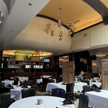 Al Biernat's Oak Lawn - Steakhouses Near Me - Dallas, Texas