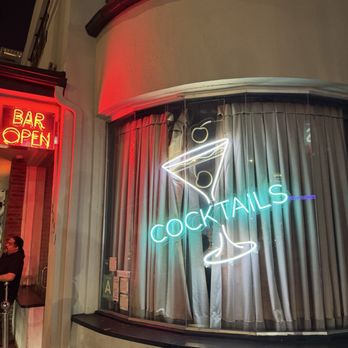 Bar Next Door - Outside - Cocktail Bars Near Me - West Hollywood, California Bar Next Door - Outside - Cocktail Bars Near Me - West Hollywood, California