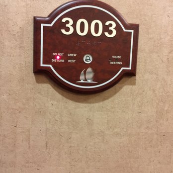Westwind Inn - Outside of the room door, lights up when u press button from ur room. - Hotels Near Me - Fairfield, California