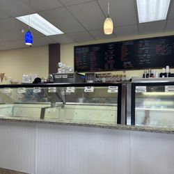 Wide selection of ice cream, ice, milkshakes, cookies & cakes!