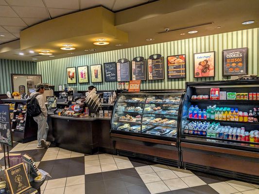 Barnes & Noble by null