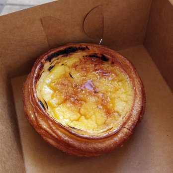 Bachour - Flan croissant - Bakeries Near Me - Coral Gables, Florida Bachour - Flan croissant - Bakeries Near Me - Coral Gables, Florida