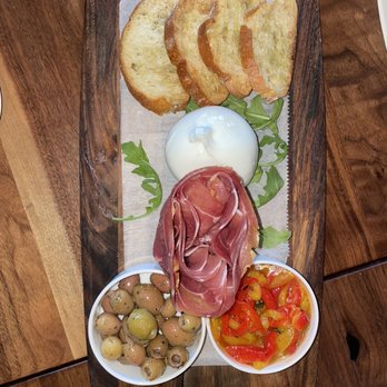 Ecco - Italian Near Me - Trumbull, Connecticut