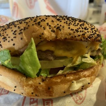 Chester's Hamburgers - Cheeseburger - Burgers Near Me - Universal City, Texas