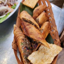 L'assiette Bar And Restaurant - Lumpia