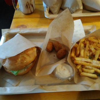Garage Burgerbar - Burgers Near Me - Vejle, 84 Garage Burgerbar - Burgers Near Me - Vejle, 84