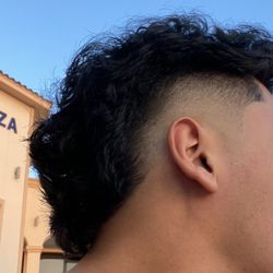 Carsey's Barber Shop - The haircut I typically get at my hometown