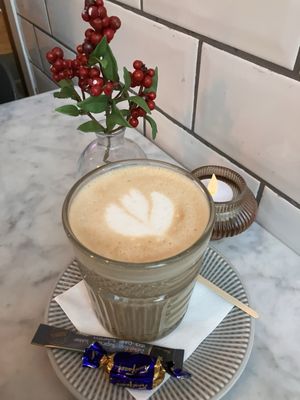 Cafe & Bar 21 by null