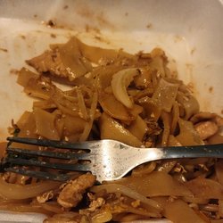 Young Sushi Rocks - Pad kee Mao.
