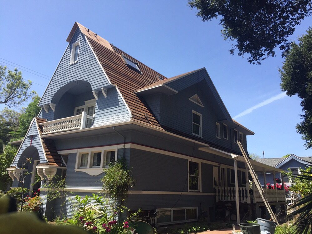 Slide of Pro Roofing