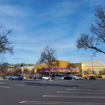 Century 16 Bayfair Mall - Outside/parking lot - Cinema Near Me - San Leandro, California Century 16 Bayfair Mall - Outside/parking lot - Cinema Near Me - San Leandro, California