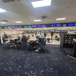 PinHeadz Bowling Center