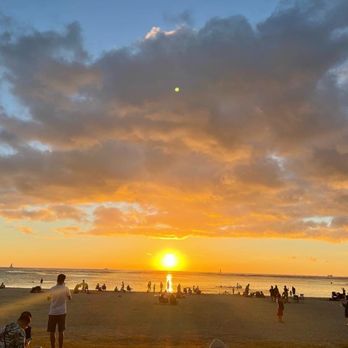 Ala Moana Regional Park - Sunset - Parks Near Me - Honolulu, Hawaii