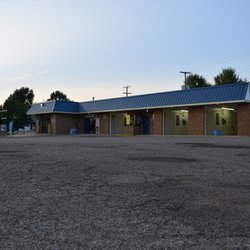 Sugarcreek Suds Plaza - Carwash bays