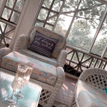 The Neathery Estate - Bed & Breakfast Near Me - McKinney, Texas