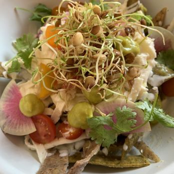 El Barrio - Egg chilaquiles - Breakfast & Brunch Near Me - Mérida, YUC El Barrio - Egg chilaquiles - Breakfast & Brunch Near Me - Mérida, YUC
