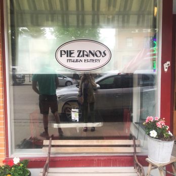 Pie Zanos - Outside is lovely - Italian Near Me - Buffalo, Wyoming Pie Zanos - Outside is lovely - Italian Near Me - Buffalo, Wyoming