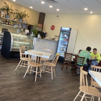 Sandy's Cafe - Inside - Cantonese Near Me - Honolulu, Hawaii