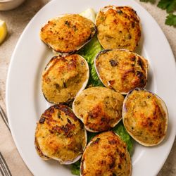 Spiro's - Baked clams